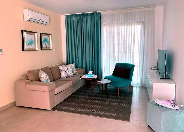 Victoria Suites 아파트 파포스