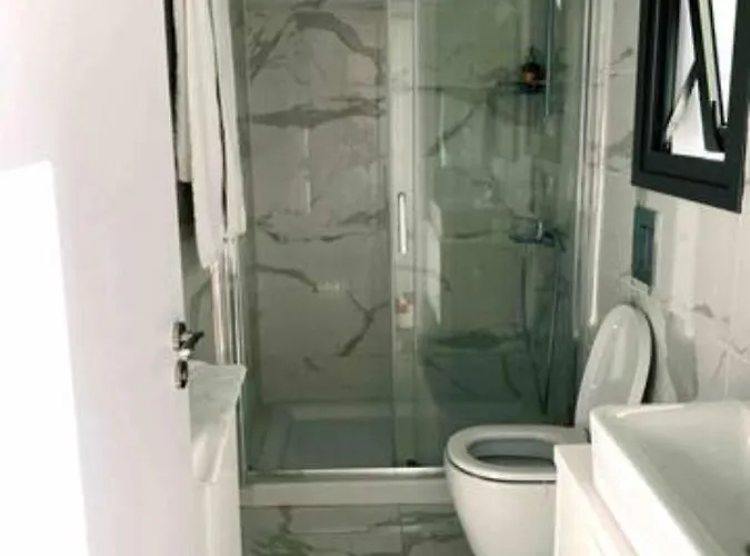 Victoria Suites * パ フォス